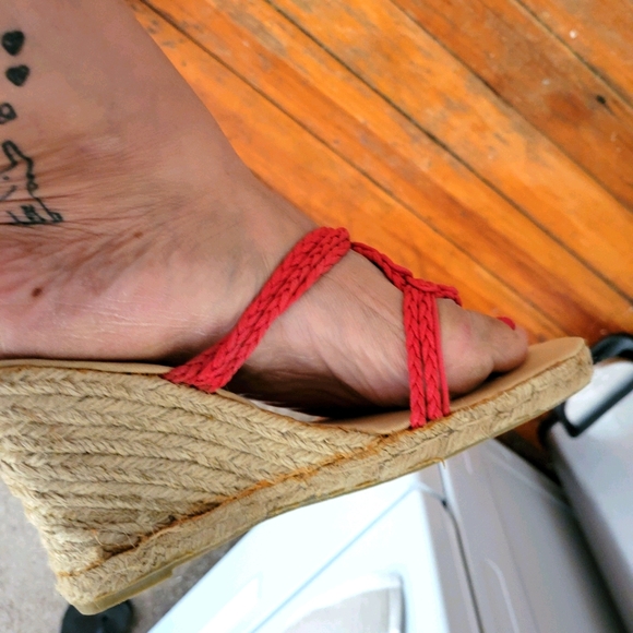 Shoes - Picture 5 of 6